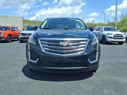 Stellar Black Metallic 2019 Cadillac XT5 Premium Luxury