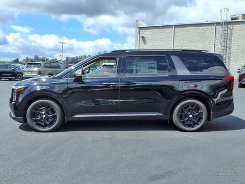 Aurora Black Pearl 2026 Kia Carnival SX Prestige