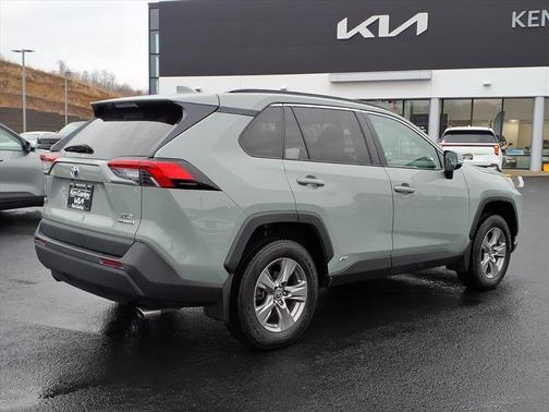 2023 Toyota RAV4 Hybrid XLE