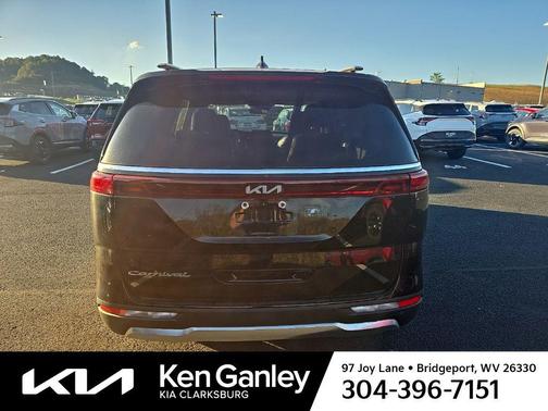 2022 Kia Carnival SX