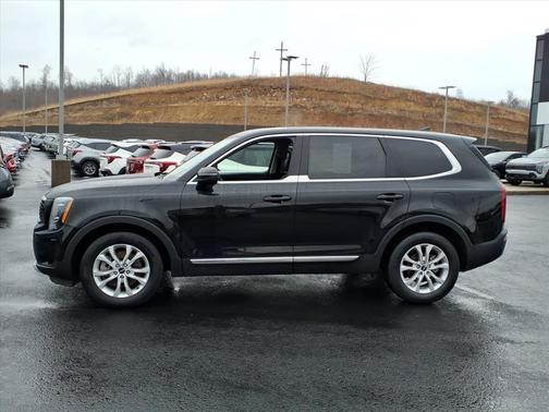 2022 Kia Telluride LX