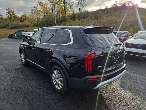 2022 Kia Telluride LX