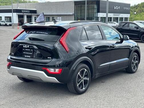 2023 Kia Niro LX