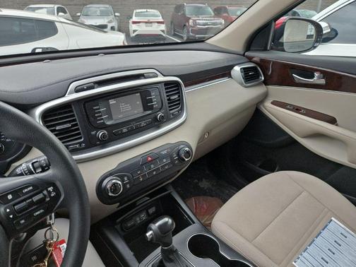 Remington Red 2017 Kia Sorento LX