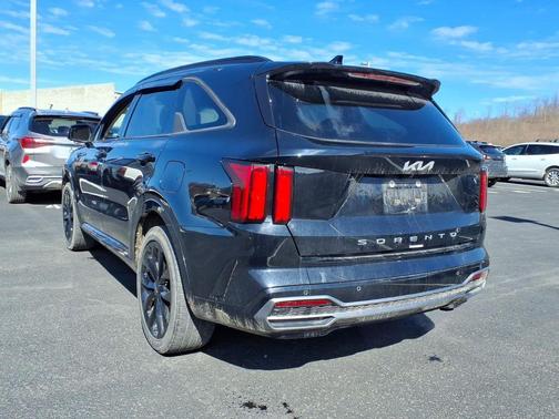 2022 Kia Sorento SX