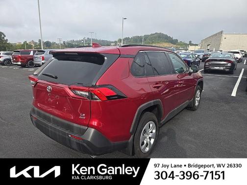 2020 Toyota RAV4 LE
