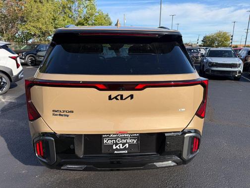 Terrain Brown 2027 Kia Seltos X-Line S