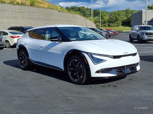 2025 Kia EV6 Wind