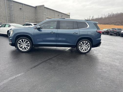 2024 GMC Acadia Denali