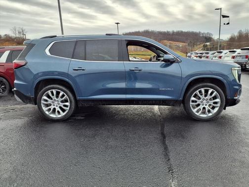 2024 GMC Acadia Denali