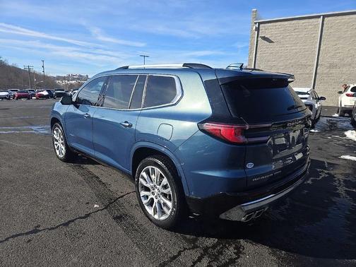 2024 GMC Acadia Denali
