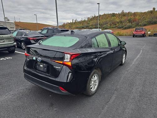 2020 Toyota Prius L
