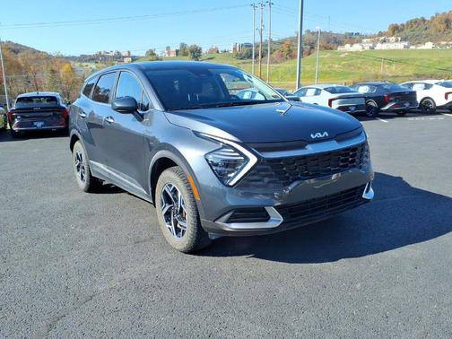 Gravity Gray 2025 Kia Sportage LX