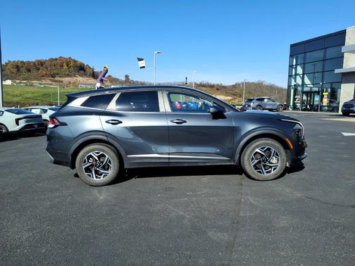 Gravity Gray 2025 Kia Sportage LX