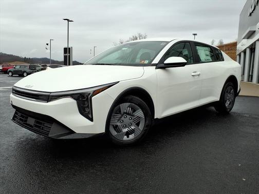 2025 Kia K4 LX
