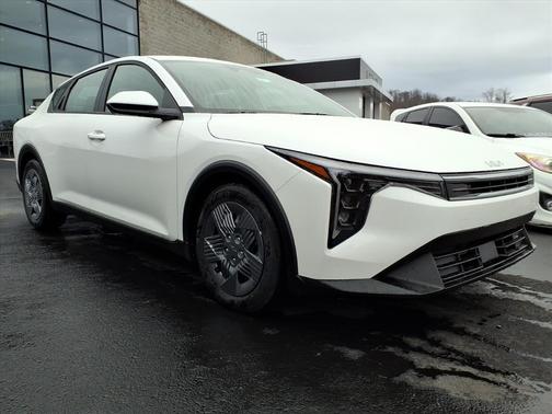 2025 Kia K4 LX