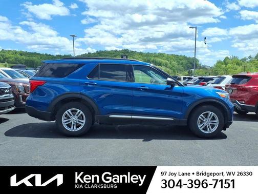 Blue 2022 Ford Explorer XLT