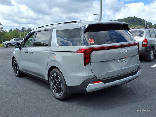 2026 Kia Carnival Hybrid SX