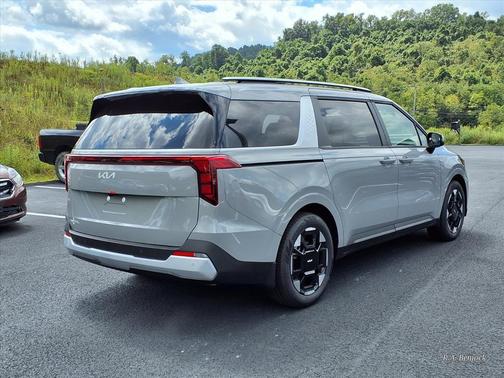 2026 Kia Carnival Hybrid SX