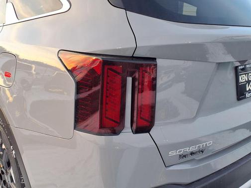 Wolf Gray 2026 Kia Sorento S