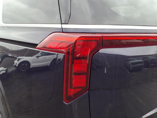 Deep Chroma Blue 2026 Kia Carnival LXS