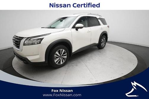 2024 Nissan Pathfinder SL