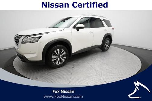 2024 Nissan Pathfinder SL