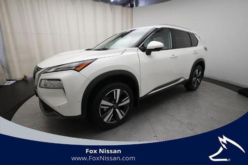 White 2023 Nissan Rogue SL