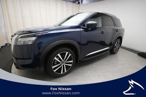Deep Ocean Blue 2025 Nissan Pathfinder Platinum