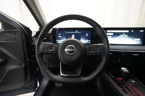 Deep Blue Pearl 2025 Nissan Kicks SR