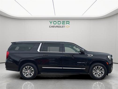 2022 GMC Yukon XL Denali