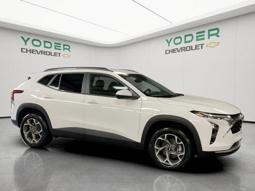 White 2026 Chevrolet Trax LT