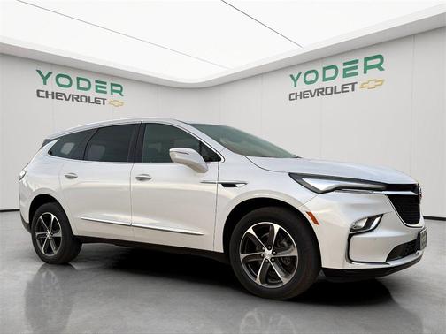 2022 Buick Enclave Essence