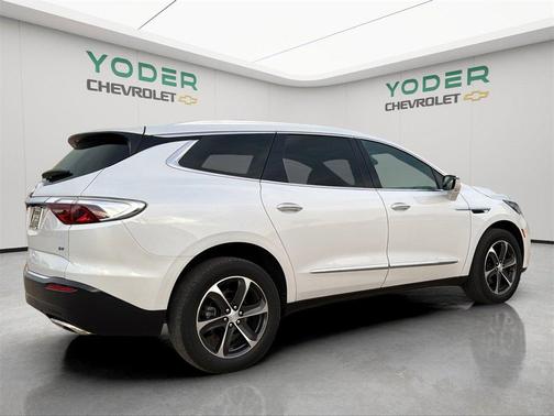 2022 Buick Enclave Essence