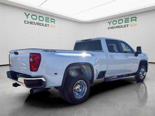 2026 Chevrolet Silverado 3500 LT