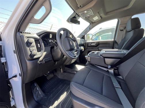 2025 Chevrolet Silverado 3500 WT