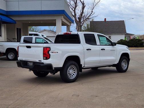 2025 Chevrolet Colorado WT