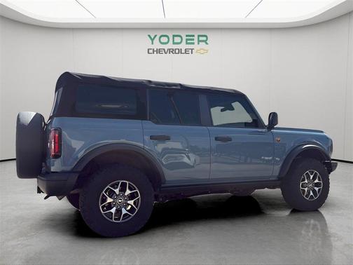 2022 Ford Bronco Base