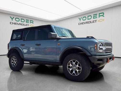 2022 Ford Bronco Base