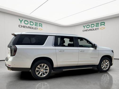 White 2025 Chevrolet Suburban Premier
