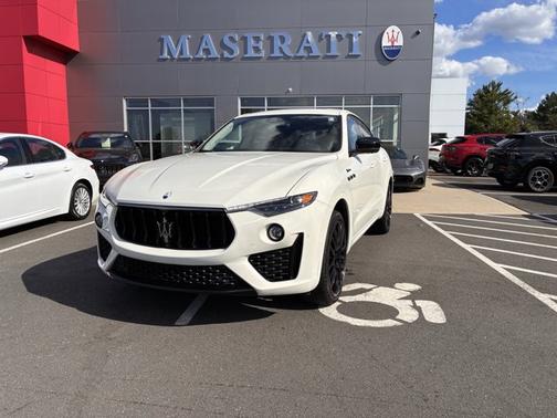 2022 Maserati Levante Modena