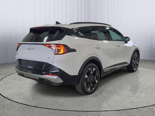 Glacial White Pearl 2026 Kia Sportage SX-Prestige