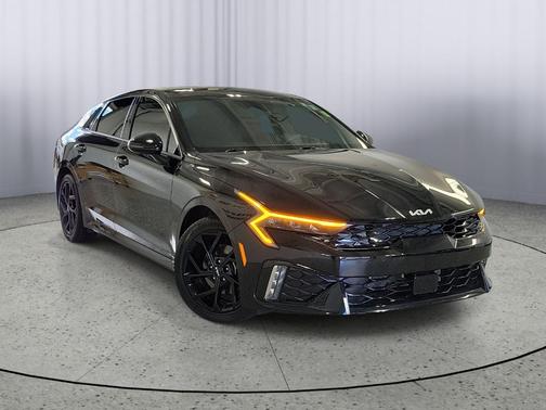 Aurora Black Pearl 2026 Kia K5 GT-Line