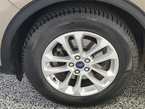2021 Ford Escape SE