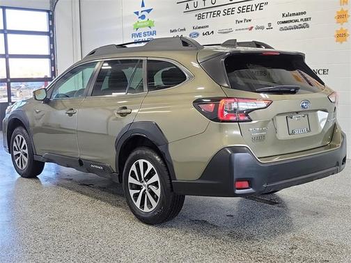 2023 Subaru Outback Premium