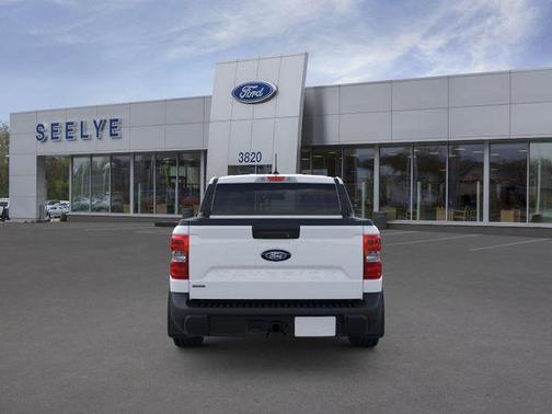 Oxford White 2025 Ford Maverick XLT