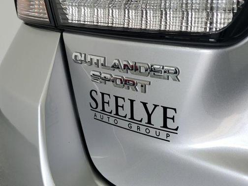 2025 Mitsubishi Outlander Sport 2.0 LE