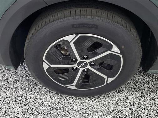 2023 Kia Niro EX