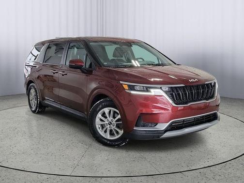 2024 Kia Carnival LX