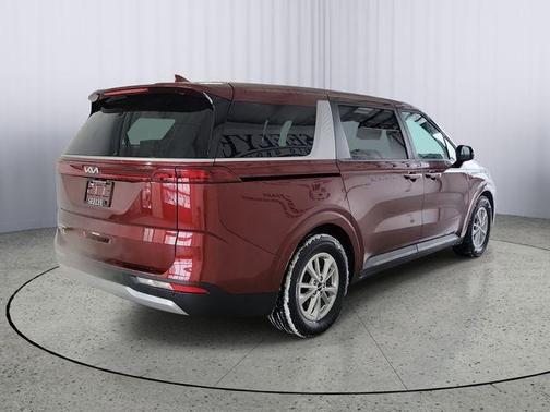 2024 Kia Carnival LX